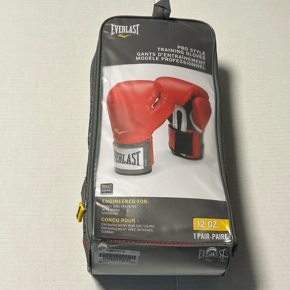 Everlast Pro Style Training Boxing Gloves 12 oz – Red – Like New